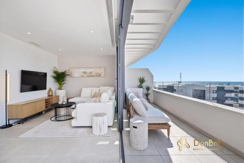 A dream apartment in Higuerón West