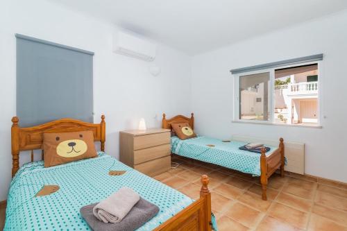 Casa Londamba Meia Praia Beach photo 2