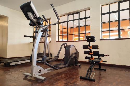 Γυμναστήριο ή/και όργανα γυμναστικής στο Rorot penthouse studio Kilimani home away