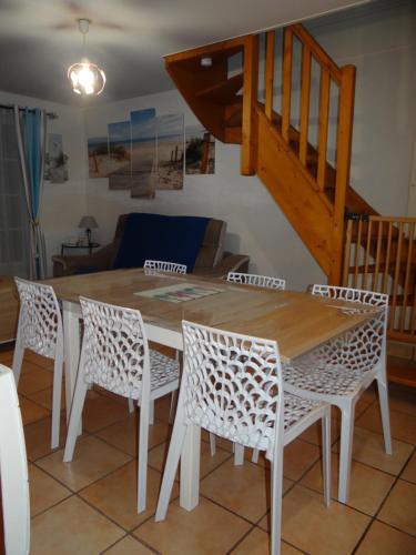 Villa Sérena la forêt et la plage à quelques minutes!