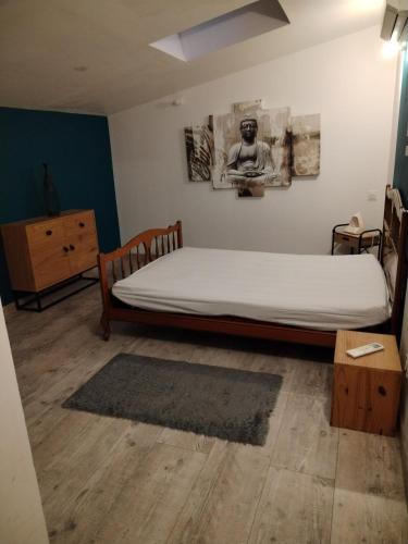 Ένα ή περισσότερα κρεβάτια σε δωμάτιο στο Maison avec jacuzzi 2ch 2sdb
