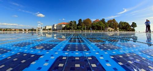 Swimmingpoolen hos eller tæt på Apartment Padrenostro Zadar