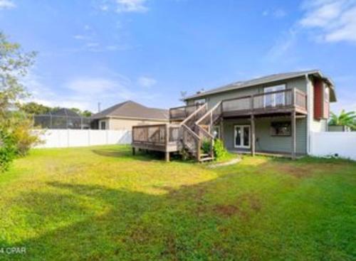 Spacious 3BR Family Beach Home 5 Mins to Panama City Beach & Sleeps 9 Hot tub photo 13