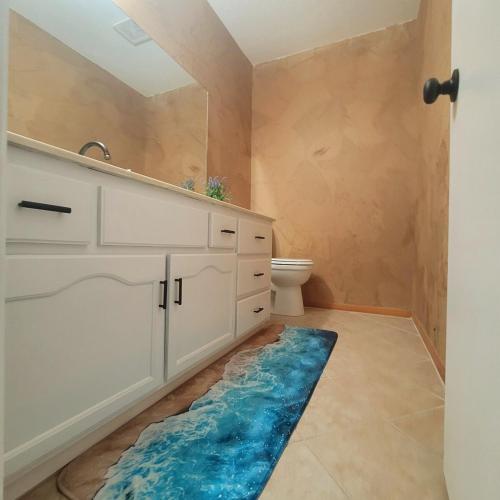 Spacious 3BR Family Beach Home 5 Mins to Panama City Beach & Sleeps 9 Hot tub photo 43