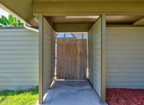 Spacious 3BR Family Beach Home 5 Mins to Panama City Beach & Sleeps 9 Hot tub photo 44