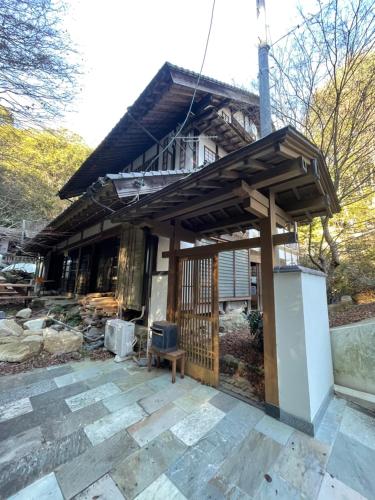 古民家の宿屋千鶴 1棟貸切15人宿泊可Japanese traditional old farmers house