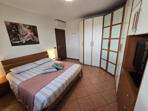 Postel nebo postele na pokoji v ubytování Aurora's Home