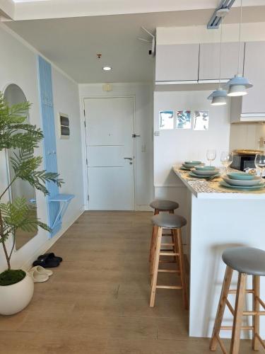 Φωτογραφία από το άλμπουμ του Luxury Coastal Suite, Grand Canal view στη Μανίλα
