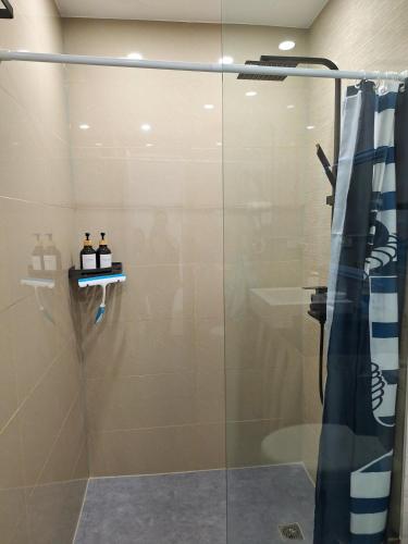 Ένα μπάνιο στο Luxury Coastal Suite, Grand Canal view
