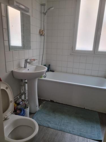 Ένα μπάνιο στο Nice stay close to paris