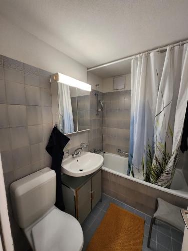 Stilvolles Apartment bei der Promenande - ideal für WEF und Parsennbahn