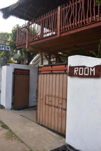 Gambar di galeri bagi Baron Nilwella di Dikwella