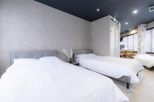 4F Guest House NETOMARI 最大7名,1フロア貸切51m2, USJ2駅,西九条徒歩2分,トイレ2つ,洗濯機完備