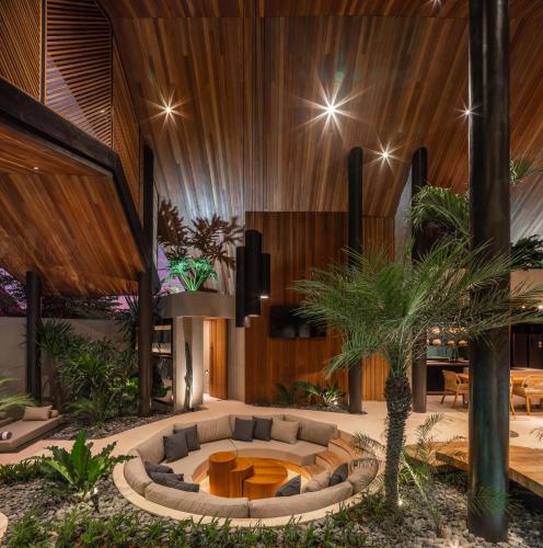 Gambar di galeri bagi Villa FEH Bali by House of Winds - Neo Tropical Eden near Canggu di Kerobokan