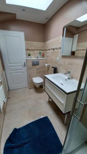 Ένα μπάνιο στο Gîte Mimi