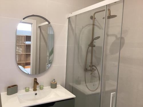 Ένα μπάνιο στο Delicias Beach