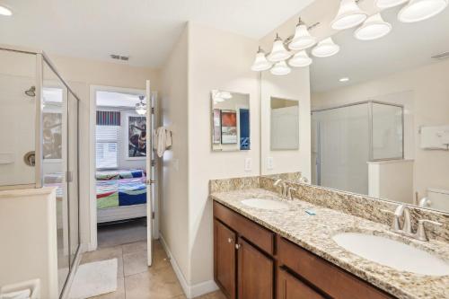 Upstay Family Home w Pool & Cinema ChampionsGate photo 41