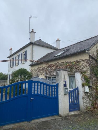 Paimpol centre tout à pieds avec extérieur !