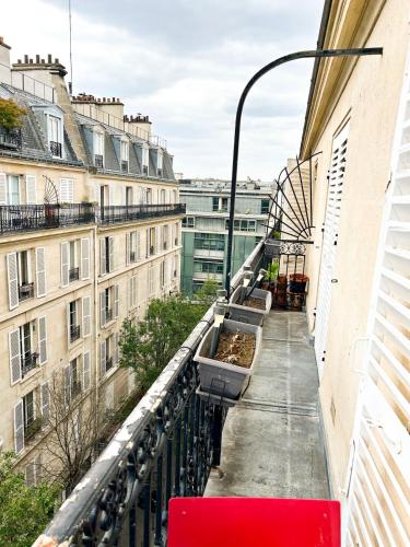 Bastille Hideaway
