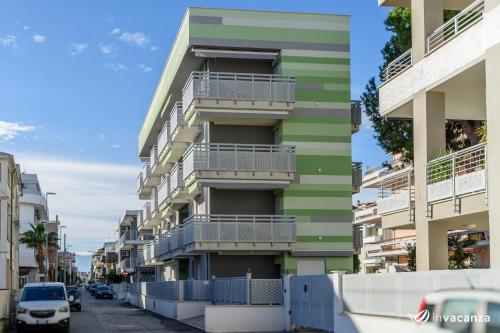 Το κτήριο όπου στεγάζεται  το διαμέρισμα