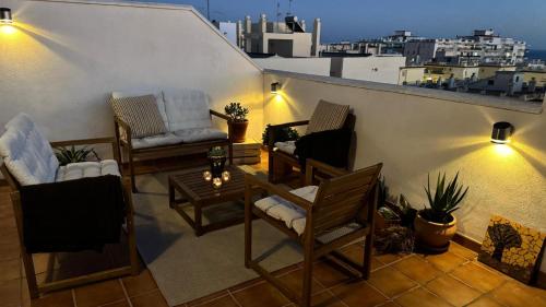 Torrecilla Penthouse with private roof terrace in central Nerja close to the sea