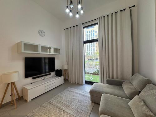 Apartment in Shj 1BR with Garden