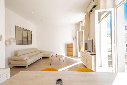 Bel appartement avec balcon centre ville