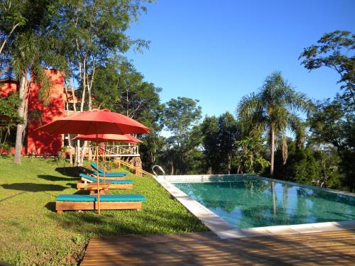 Kolam renang di atau dekat dengan El Soberbio Lodge
