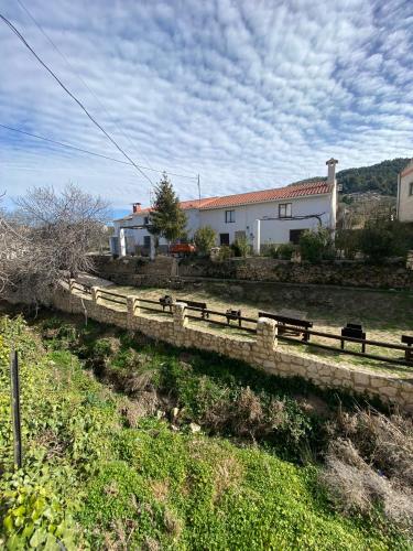 Κήπος έξω από το Alojamientos La Tercia