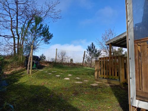 Photo de la galerie de l'établissement MH 558 SPACIOSA 2 chambres ET 1 salle de bain 45m2 2 terrasses avec vue sur foret dans camping 4étoiles, à Saint-Julien-en-Born