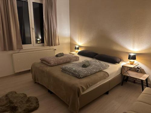 Postel nebo postele na pokoji v ubytování Double Rooms In The Black Forest