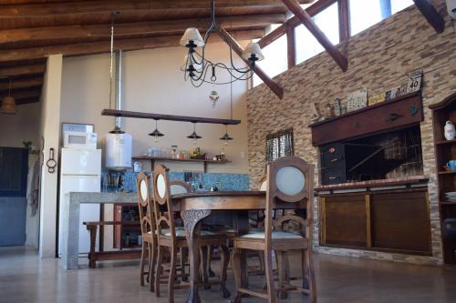 Η κουζίνα ή μικρή κουζίνα στο Casa Quincho Alma Calma Concordia E R