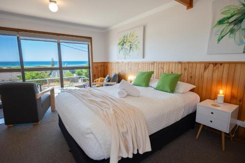 Postel nebo postele na pokoji v ubytování Blue Seas Holiday Villas