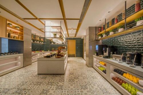 Jídlo v hotelu nebo okolí