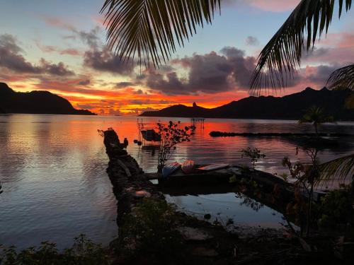 Maroe Bay Lodge, hébergement à Huahine