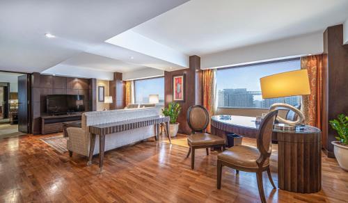 TV a/nebo společenská místnost v ubytování Hyatt Regency Dubai - Corniche