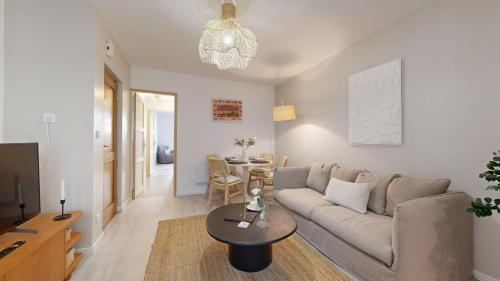 Le Volta by expat renting - Terrasse - Netflix