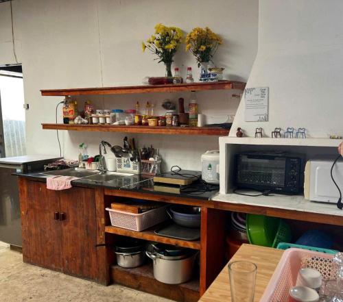 Kuchyň nebo kuchyňský kout v ubytování Quán Nhỏ Trên Đồi Homestay