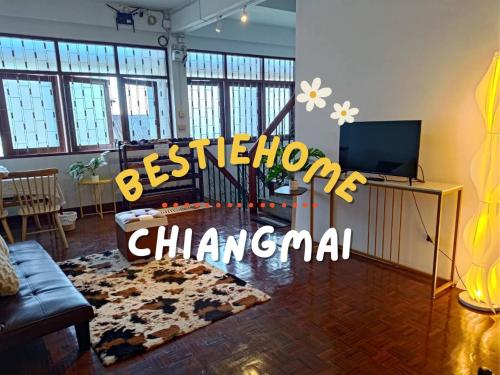 Et tv og/eller underholdning på Bestiehome Women Only