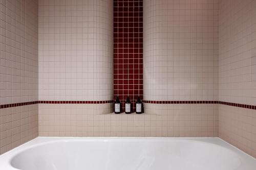 Experimental Maraisにあるバスルーム