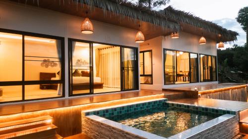 Πισίνα στο ή κοντά στο PHULAYYA CHIANGMAI - Pool Villa House