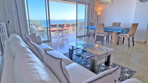Appartement 2 chambres avec vue mer exceptionnelle proche du centre-ville de Sainte-Maxime - Monna Lisa