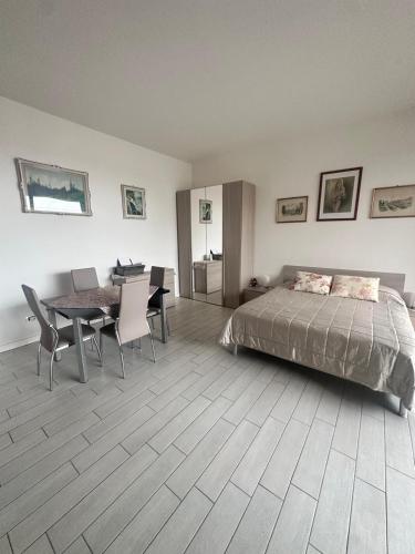 COZY APARTMENT NEAR CITY LiFE