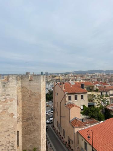 Superbe appartement vue mer vieux port saint Victor