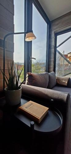 Χώρος καθιστικού στο Keller Apartment - DQ Tower