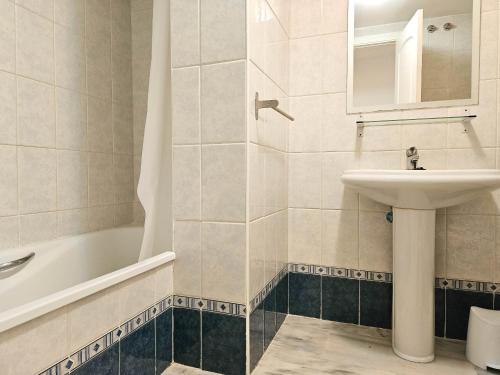 Beautiful sea views duplex penthouse in Manilva