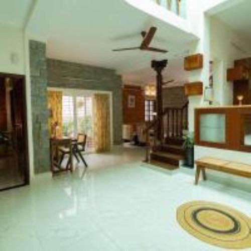 Ruang duduk di Luho Stone House