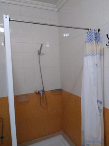 Ένα μπάνιο στο Apt1 bas de villa