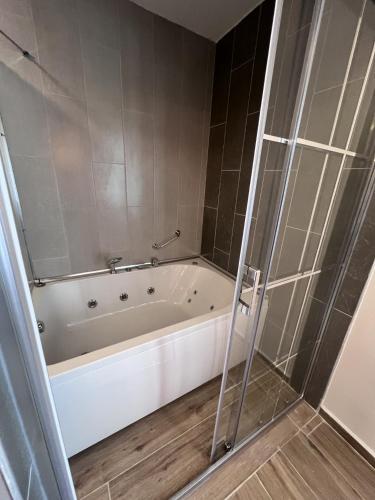 Ένα μπάνιο στο İnziva Butik Otel