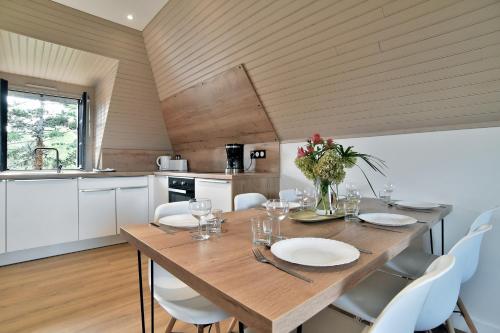 Pierre 23 - A 200m de la plage parking privé